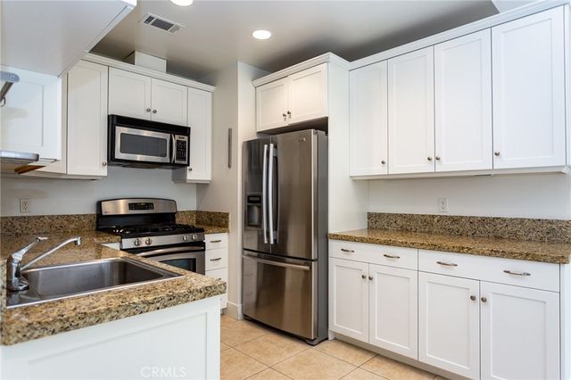 20402 Santa Ana Avenue 6, Newport Beach, CA 92660