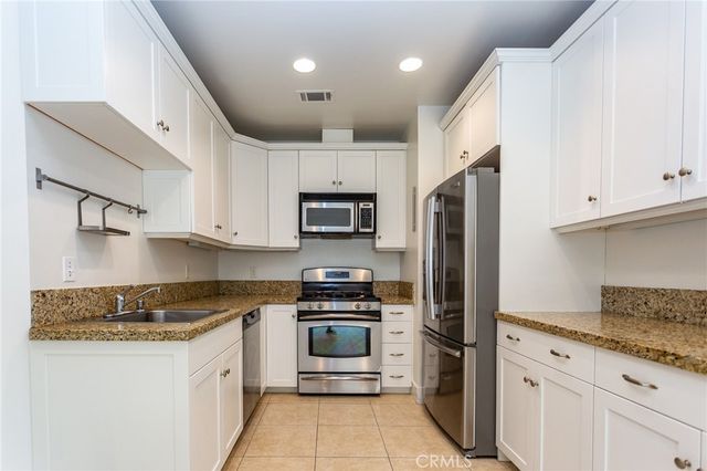 20402 Santa Ana Avenue 6, Newport Beach, CA 92660