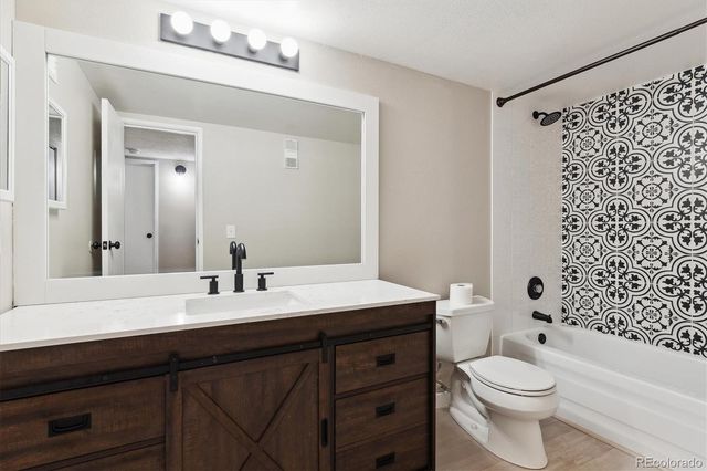 3335 S Ammons Street 103, Lakewood, CO 80227