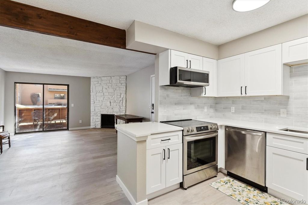 3335 S Ammons Street 103, Lakewood, CO 80227