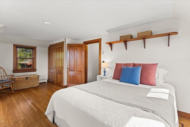 5 Park Road, Woods Hole, MA 02543