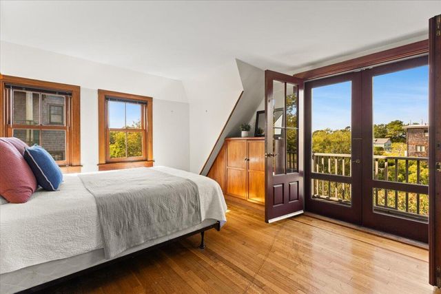 5 Park Road, Woods Hole, MA 02543