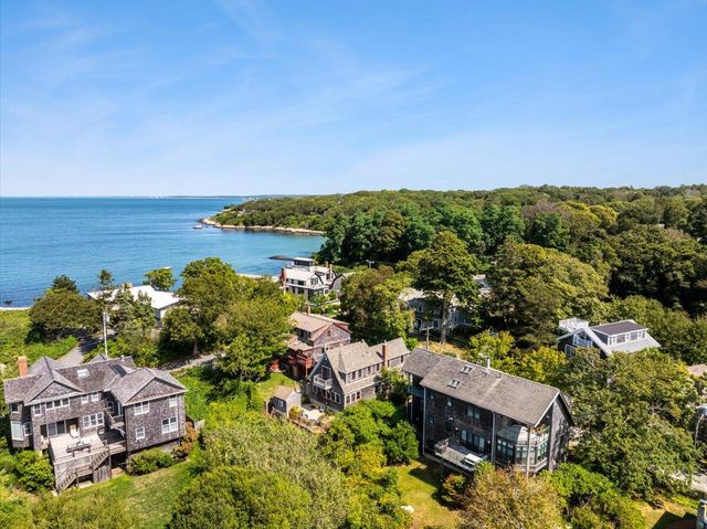 5 Park Road, Woods Hole, MA 02543
