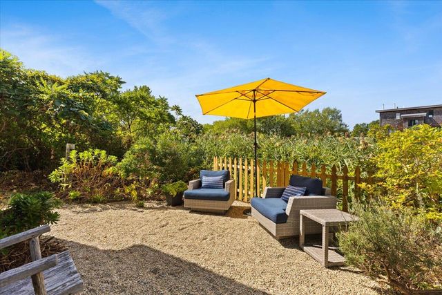 5 Park Road, Woods Hole, MA 02543