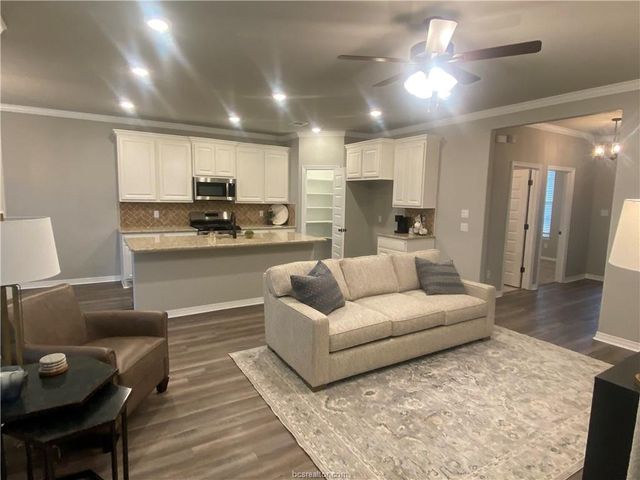 6434 Raleigh Loop, College Station, TX 77845