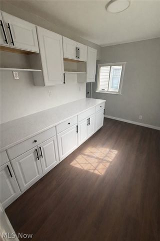 13613 Beachwood Avenue, Cleveland, OH 44105