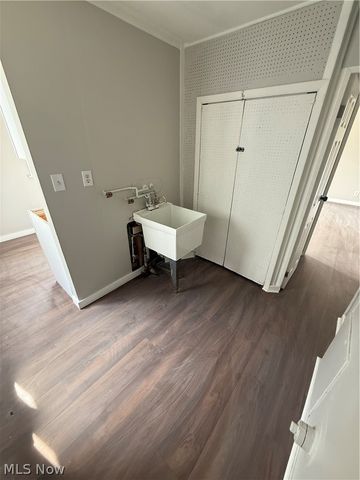 13613 Beachwood Avenue, Cleveland, OH 44105