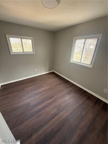 13613 Beachwood Avenue, Cleveland, OH 44105