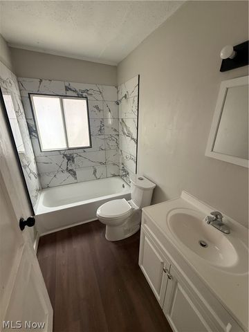 13613 Beachwood Avenue, Cleveland, OH 44105