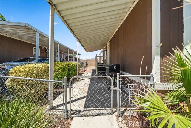 913 S Grand Avenue 41, San Jacinto, CA 92582