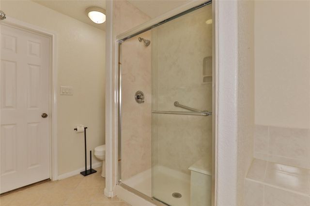 248 Wentworth Drive, West Columbia, TX 77486