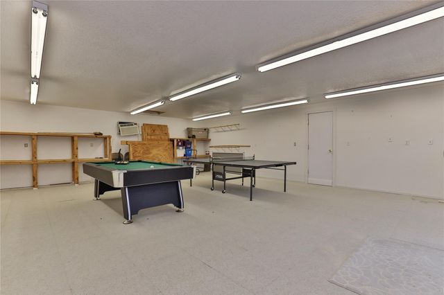 248 Wentworth Drive, West Columbia, TX 77486