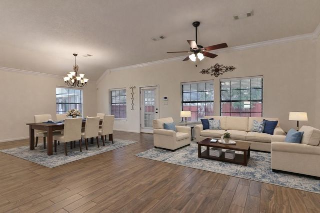 248 Wentworth Drive, West Columbia, TX 77486