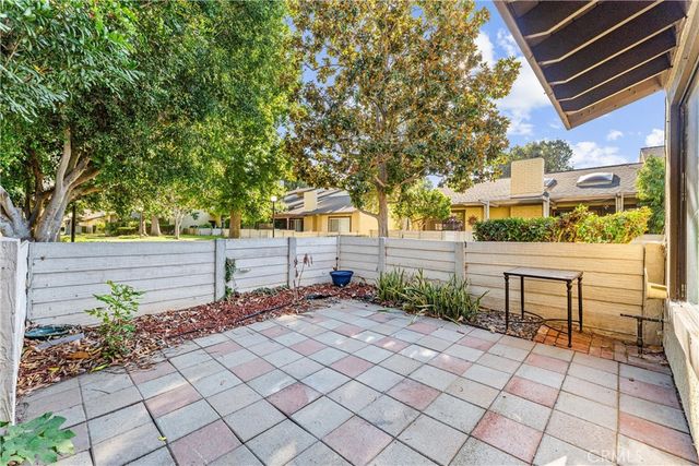 2602 N Tustin Avenue D, Santa Ana, CA 92705