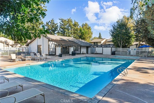 2602 N Tustin Avenue D, Santa Ana, CA 92705