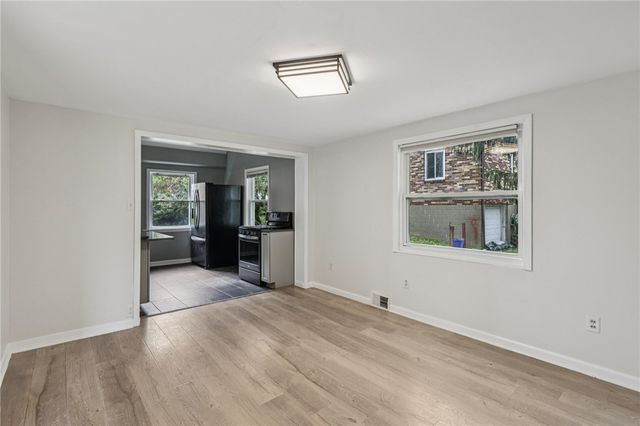 222 Elfinwild Lane, Shaler, PA 15116