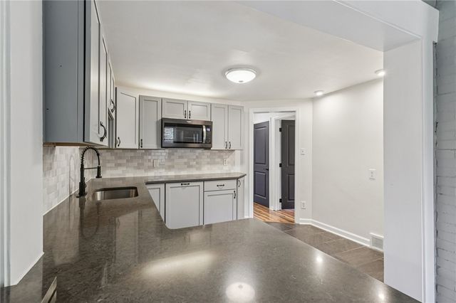 222 Elfinwild Lane, Shaler, PA 15116