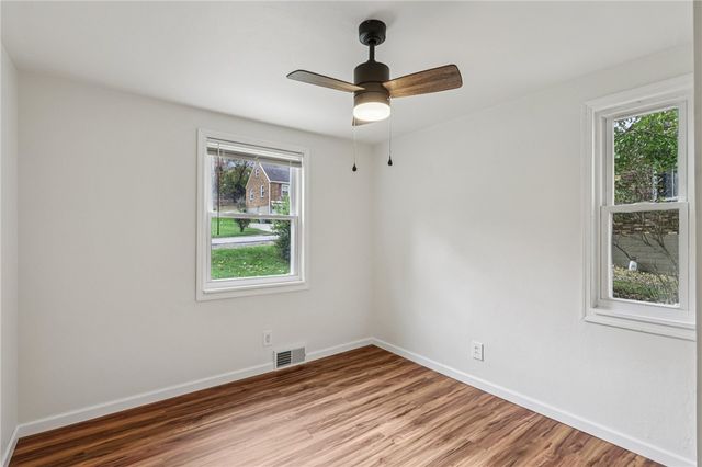 222 Elfinwild Lane, Shaler, PA 15116