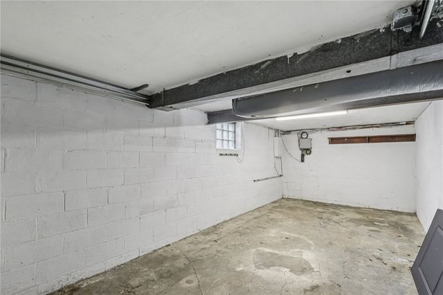 222 Elfinwild Lane, Shaler, PA 15116