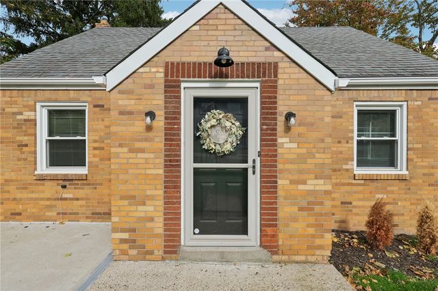 222 Elfinwild Lane, Shaler, PA 15116