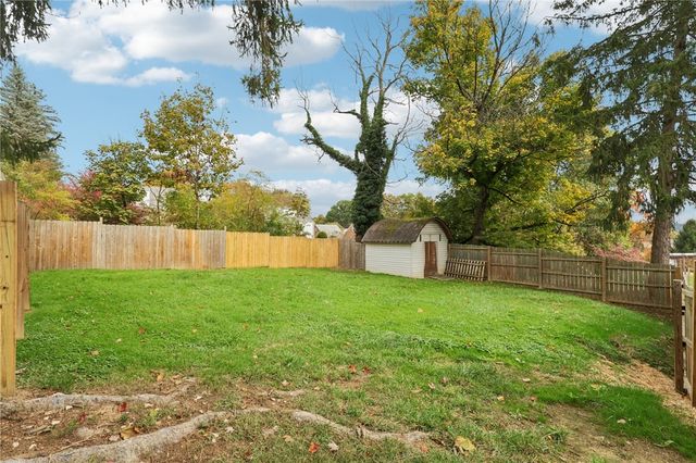 222 Elfinwild Lane, Shaler, PA 15116