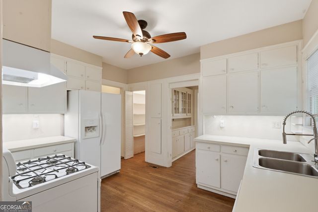 1424 Emory Road NE, Atlanta, GA 30306