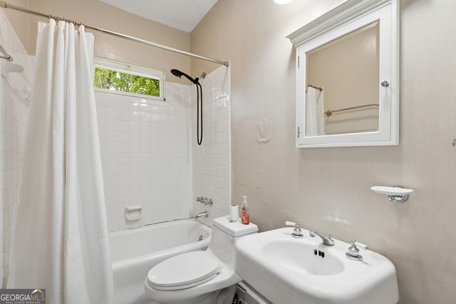 1424 Emory Road NE, Atlanta, GA 30306