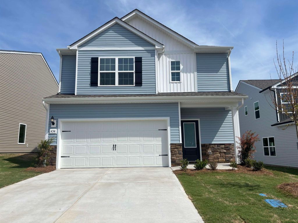 431 West Claywalk Road, Woodruff, SC 29388