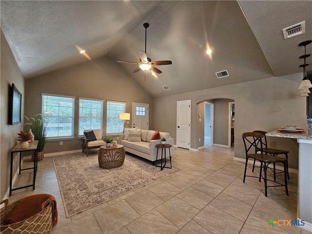 612 Canyon Springs, Canyon Lake, TX 78133