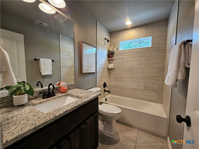 612 Canyon Springs, Canyon Lake, TX 78133
