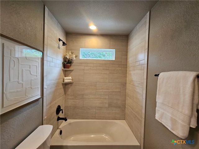 612 Canyon Springs, Canyon Lake, TX 78133