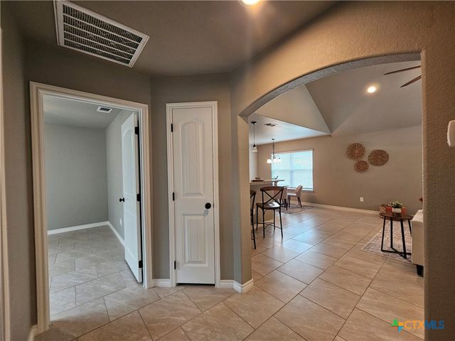 612 Canyon Springs, Canyon Lake, TX 78133