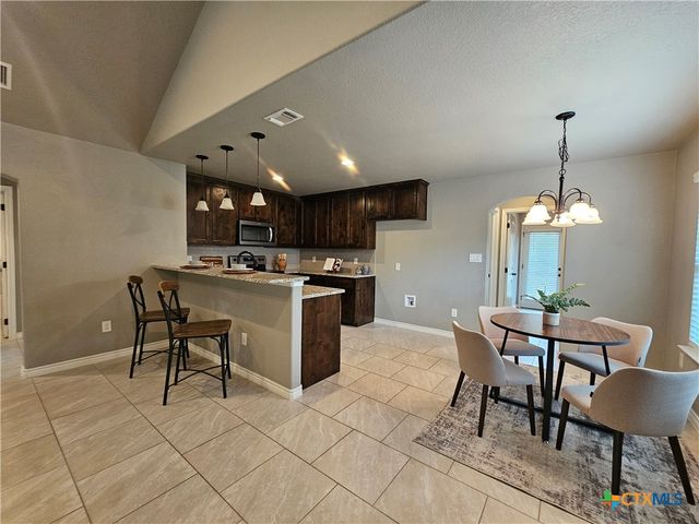 612 Canyon Springs, Canyon Lake, TX 78133