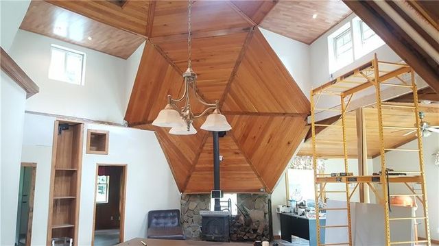 134 Sandy Flat Road, Springfield Twp, PA 15425