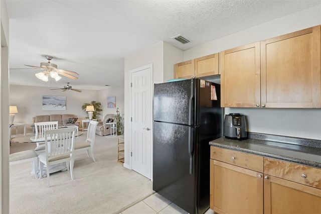 3783 POMPANO DRIVE SE D, St Petersburg, FL 33705