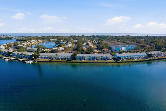 3783 POMPANO DRIVE SE D, St Petersburg, FL 33705