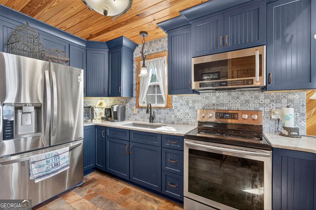 955 Barbara Point Road, Sparta, GA 31087