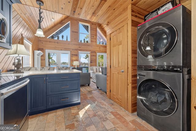 955 Barbara Point Road, Sparta, GA 31087