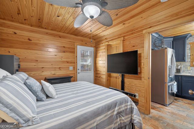 955 Barbara Point Road, Sparta, GA 31087