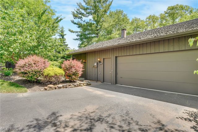 455-55 Meadowview Drive, Aurora, OH 44202