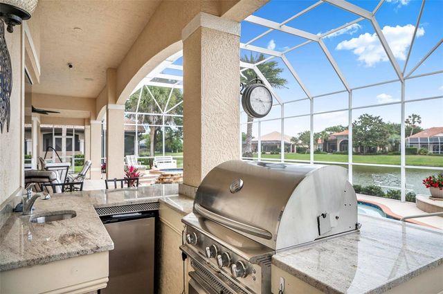 68 OAK VIEW CIRCLE W, Palm Coast, FL 32137