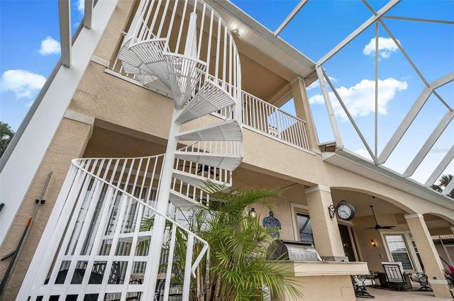 68 OAK VIEW CIRCLE W, Palm Coast, FL 32137