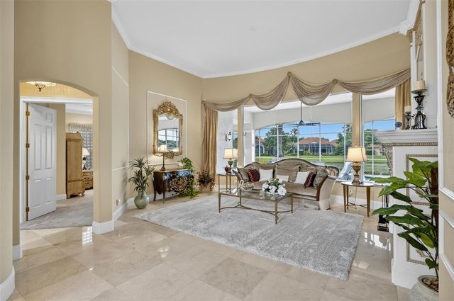 68 OAK VIEW CIRCLE W, Palm Coast, FL 32137