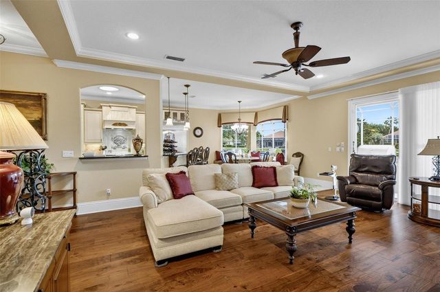 68 OAK VIEW CIRCLE W, Palm Coast, FL 32137
