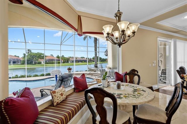68 OAK VIEW CIRCLE W, Palm Coast, FL 32137