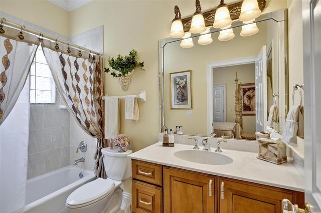 68 OAK VIEW CIRCLE W, Palm Coast, FL 32137