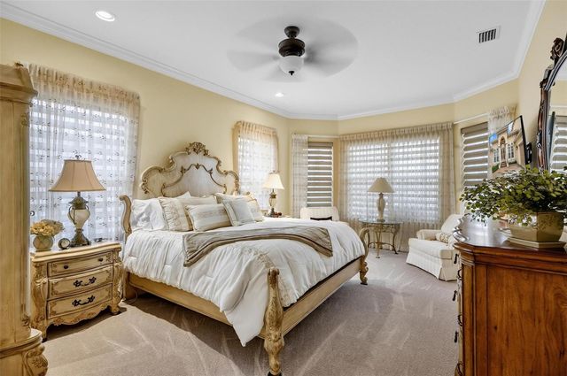 68 OAK VIEW CIRCLE W, Palm Coast, FL 32137