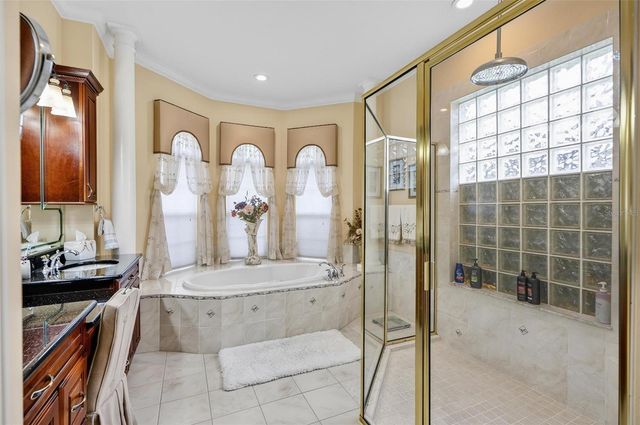 68 OAK VIEW CIRCLE W, Palm Coast, FL 32137