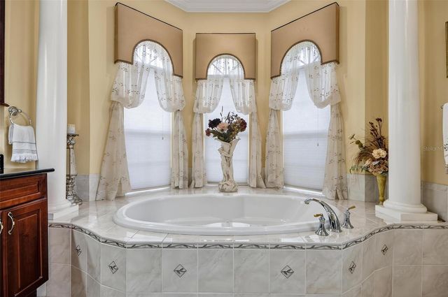 68 OAK VIEW CIRCLE W, Palm Coast, FL 32137