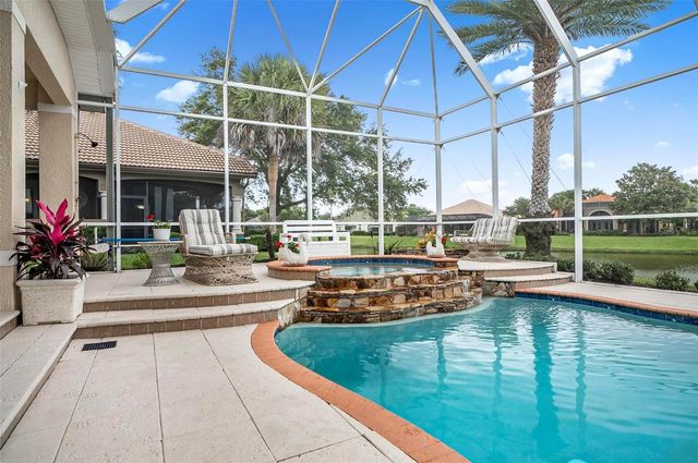 68 OAK VIEW CIRCLE W, Palm Coast, FL 32137